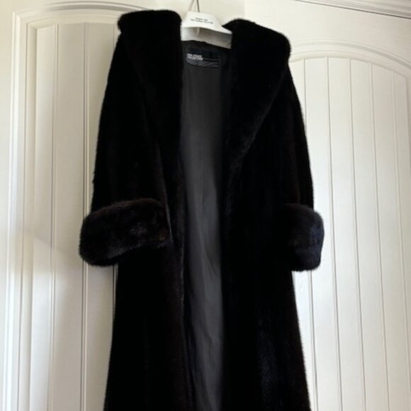 Evans Furs of Chicago Jackets & Blazers - #vintagefur Black Diamond Mink Coat -- Full Length, Pre-Owned